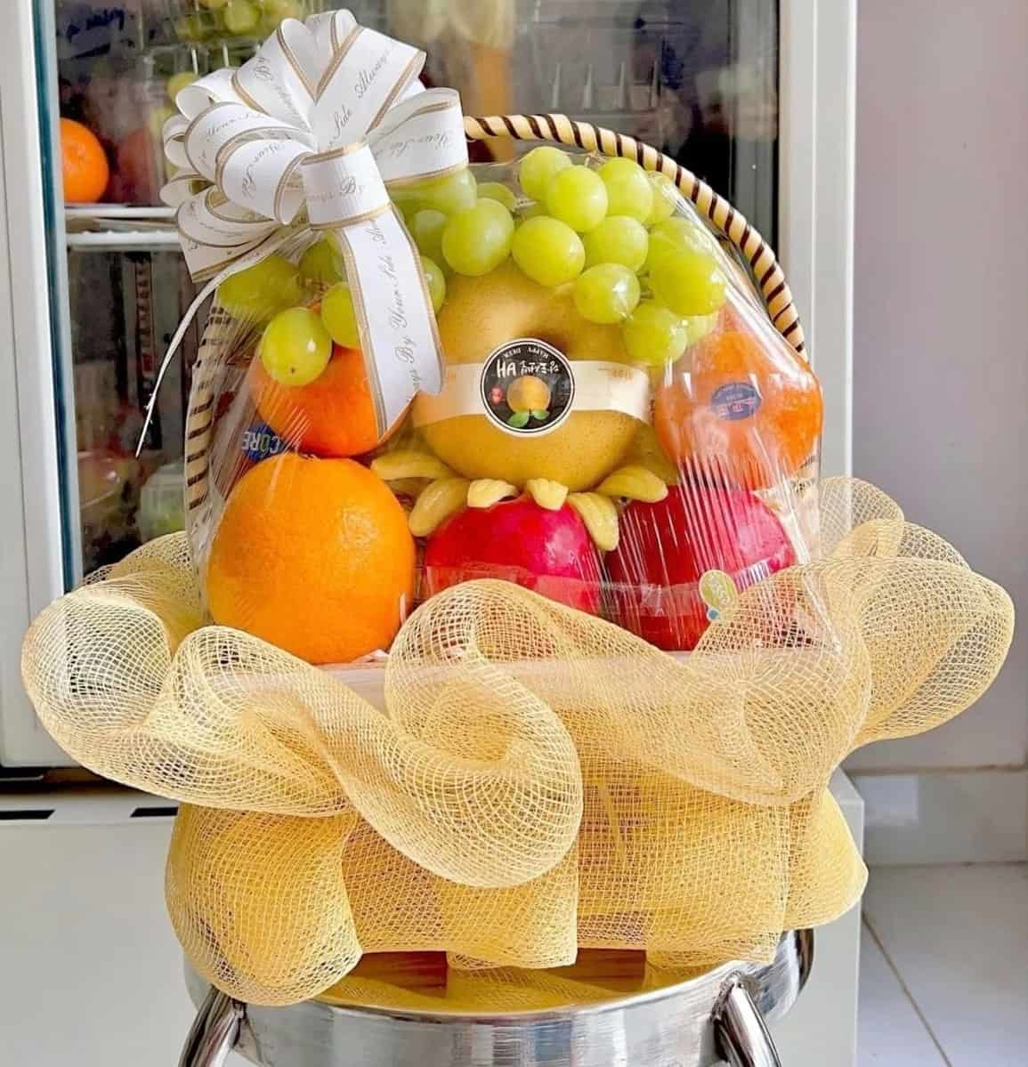 Giỏ Trái Cây Tone Cam Mừng Lễ