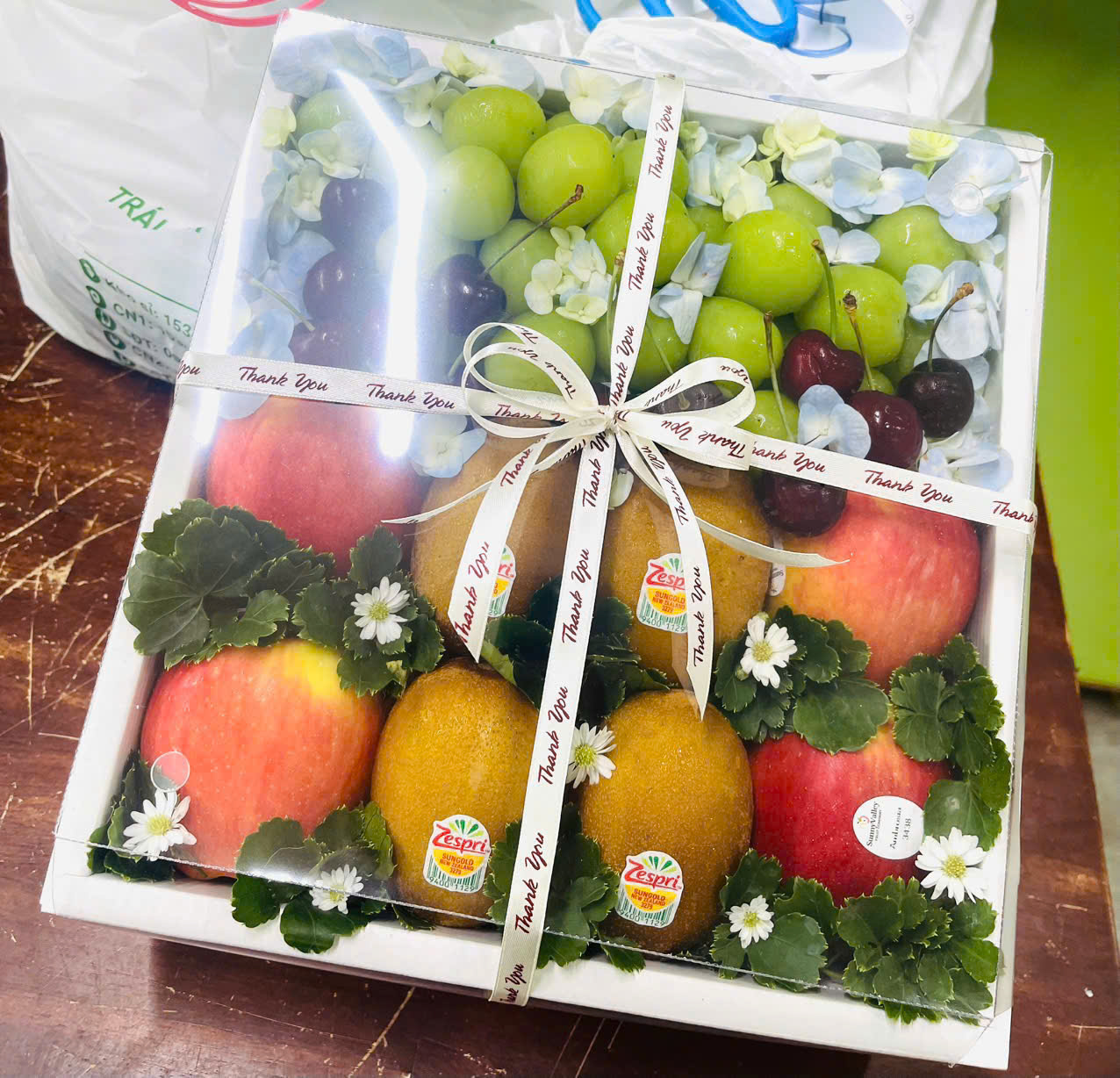 Hộp Trái Cây Nho Cherry Cao Cấp