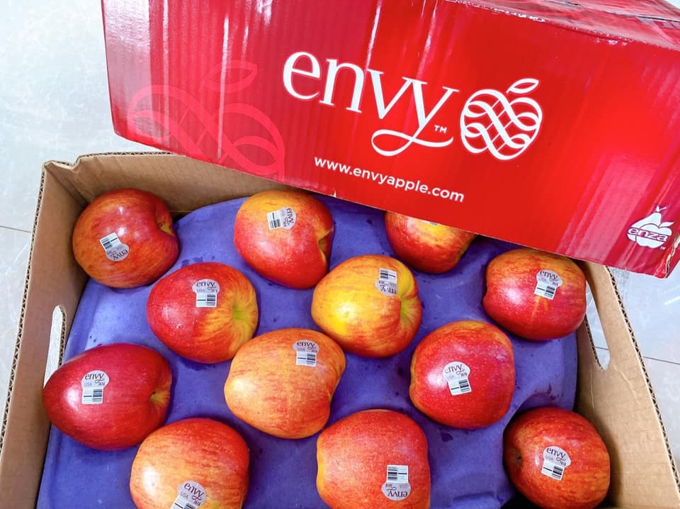 Táo envy size 72 thùng 18kg